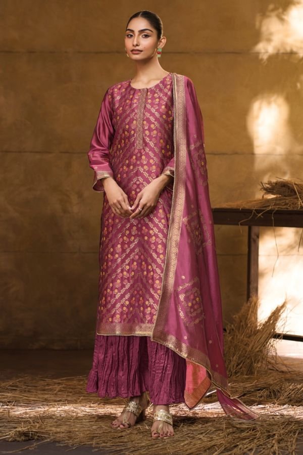 Ganga Fashion Jerica S4201 Silk 4pcs Ladies Suit Catalog